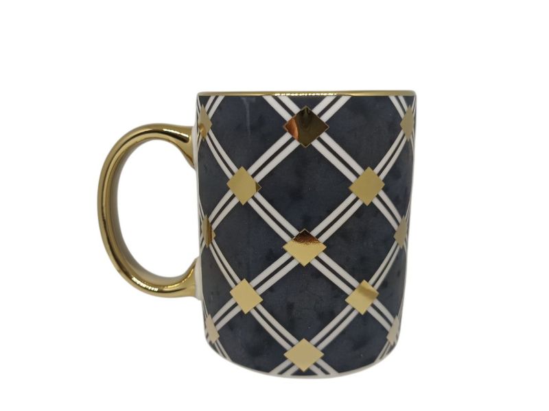 (اللون - شكل ( 2 ))